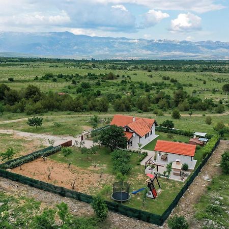 Villa Ena With Pool & Jacuzzi Donji Kasic Buitenkant foto