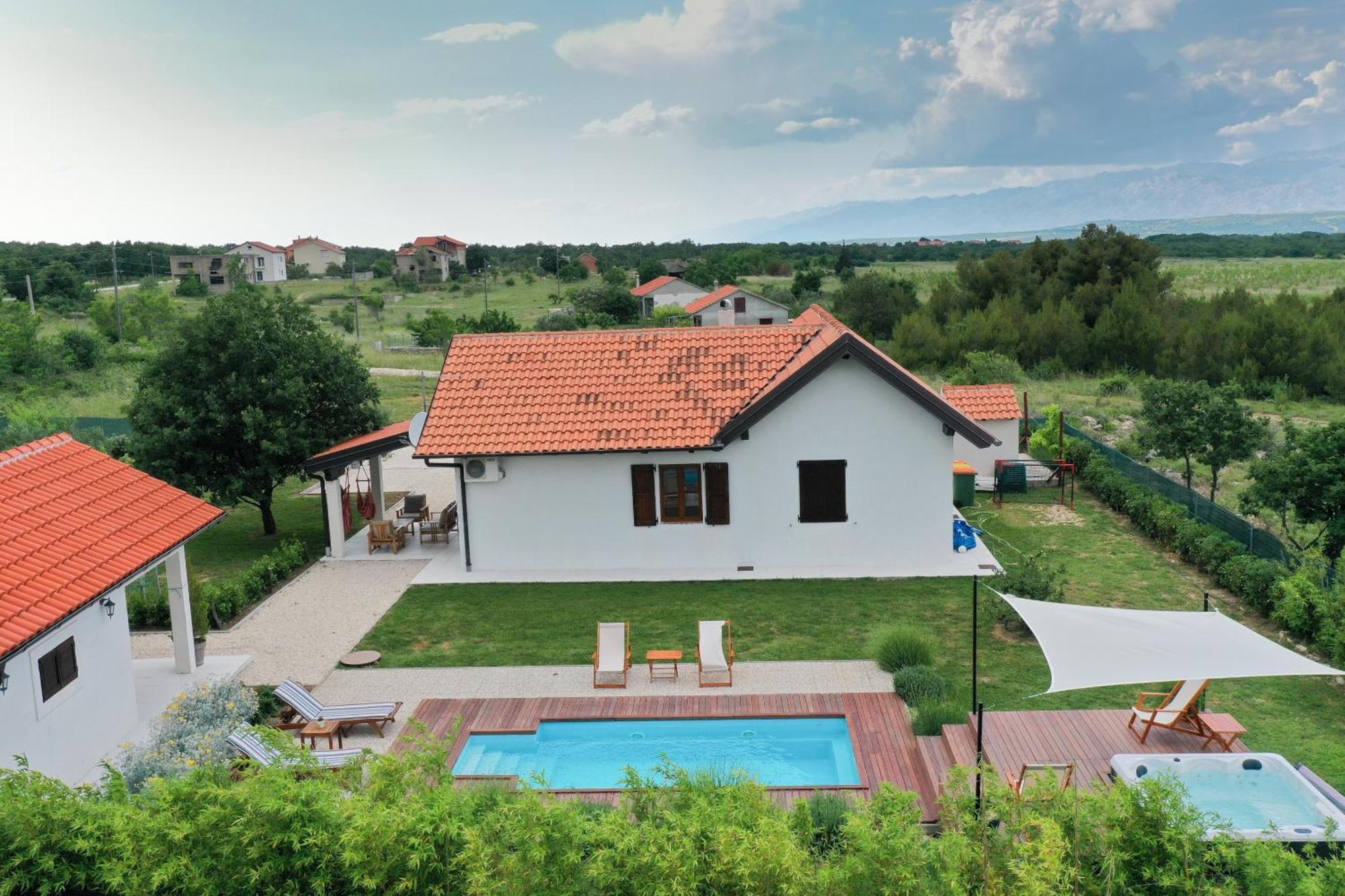 Villa Ena With Pool & Jacuzzi Donji Kasic Buitenkant foto